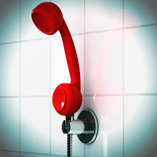 regalo di natale originale: doccia a forma di telefono